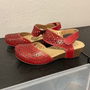 NEW L'Artiste leather clog/sandals 41